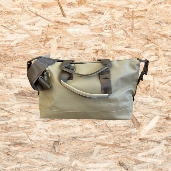 ✔️ New✔️ NIKE SUPER RARE Asia Exclusive Waterproof Bag - Picture 5 of 14